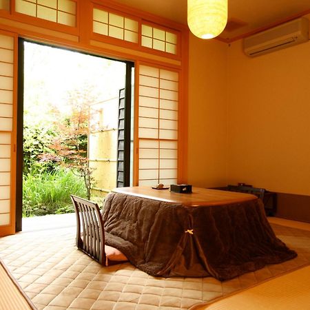 Ryokan Kutsuroginoya Yuu Такаяма Екстериор снимка